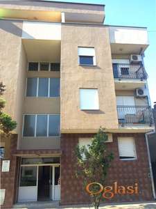 Jednoiposoban nenamsten stan 44m2 kod Betanije